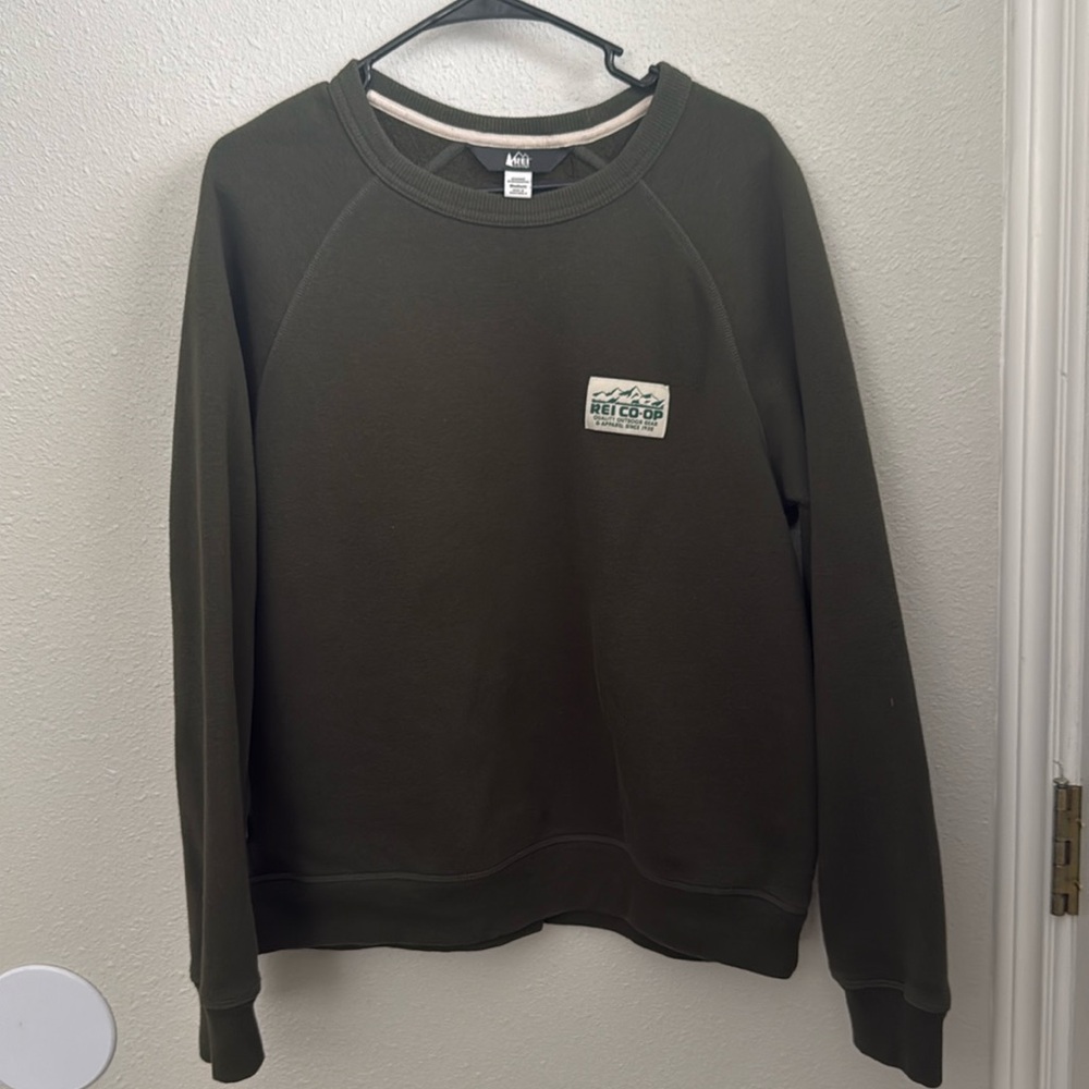 REI crewneck